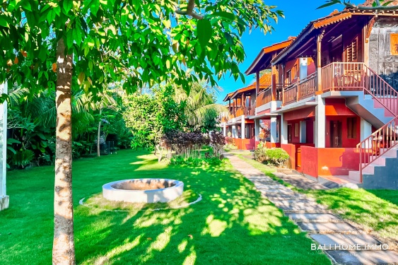 Rumah Liburan Butik dengan Taman untuk Dijual di Pecatu