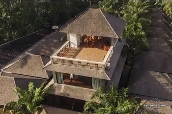 Image 9 from Hotel and Resort with 16 Bedrooms for Sale Freehold in Lombok