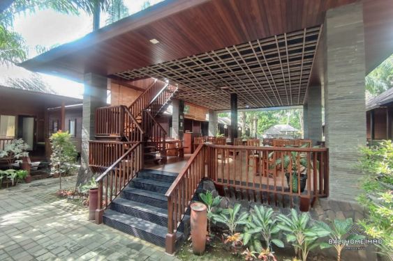 Image 6 from Hotel and Resort with 16 Bedrooms for Sale Freehold in Lombok