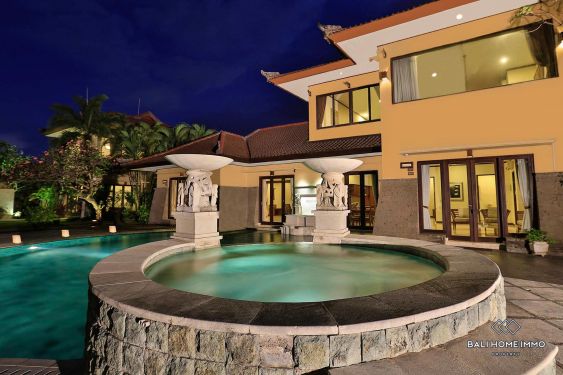 Image 3 from Humongous 7 Bedroom Villa for Sale Freehold in Bali Seminyak