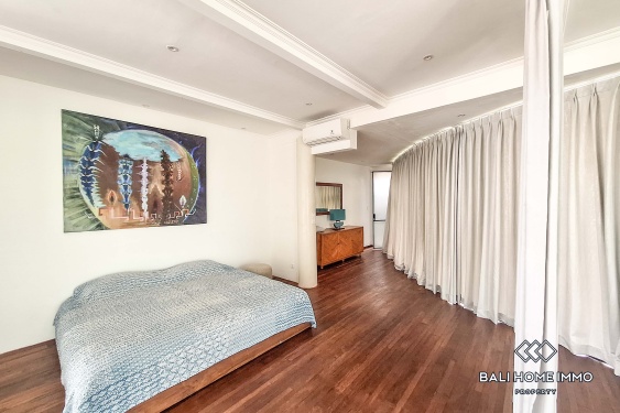 Image 10 from Villa emblématique de 4 chambres à louer à Canggu Batu Bolong