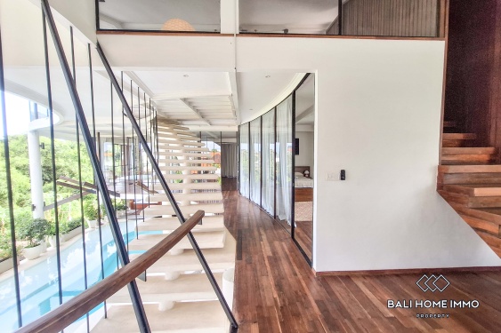 Image 5 from Villa emblématique de 4 chambres à louer à Canggu Batu Bolong