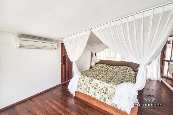 Image 14 from Villa emblématique de 4 chambres à louer à Canggu Batu Bolong