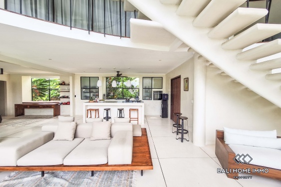 Image 3 from Villa emblématique de 4 chambres à louer à Canggu Batu Bolong