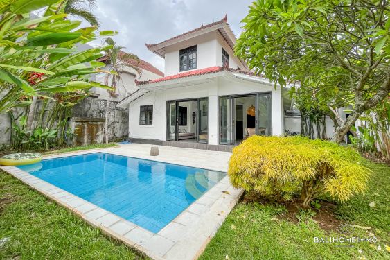 Image 3 from Newly Renovated 3 Bedroom Villa  For Sale Leasehold in Seminyak Bali