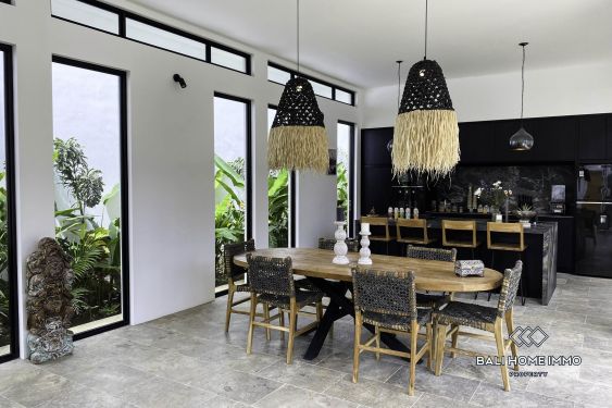 Image 6 from Immaculate 4 Bedroom Villa for Sale in Ungasan