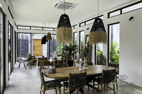 Image 7 from Immaculate 4 Bedroom Villa for Sale in Ungasan