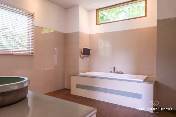 Image 20 from Villa de 4 chambres à coucher, un véritable bijou pour investisseurs, à vendre au cœur de Berawa