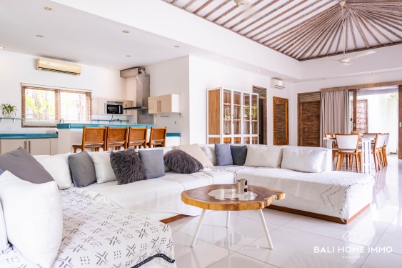 Image 6 from Villa de 4 chambres à coucher, un véritable bijou pour investisseurs, à vendre au cœur de Berawa