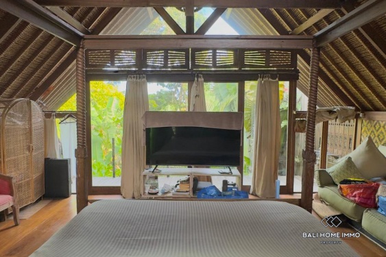 Image 12 from Joglo Style 6 Bedroom Villa for Rentals in Bali Pererenan - Tumbak Bayuh