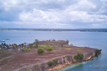 Image 2 from Beachfront Land For Sale Freehold In Lombok