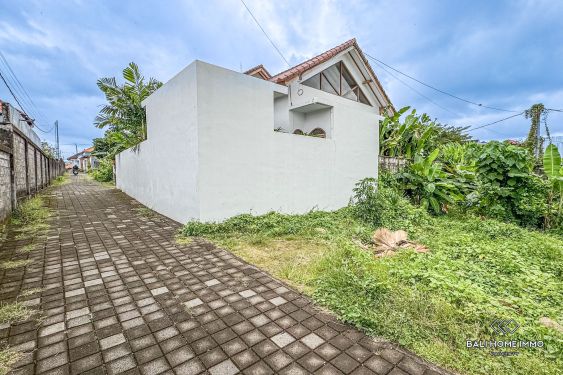 Image 3 from Terrain à vendre en bail à Bali près de Kerobokan et Umalas Canggu