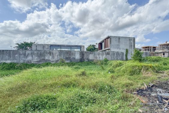 Image 5 from Terrain à vendre en bail à Bali Tumbak Bayuh, Pererenan