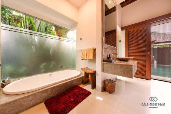 Image 18 from Charmante villa 1 chambre avec spa à vendre en bail emphytéotique à Seminyak, Bali