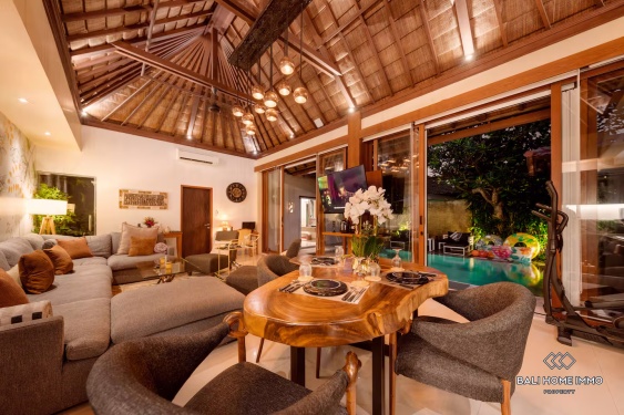 Image 4 from Charmante villa 1 chambre avec spa à vendre en bail emphytéotique à Seminyak, Bali