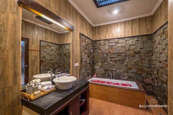 Image 9 from 2 Bedroom Villa For Sale in Bali Kerobokan