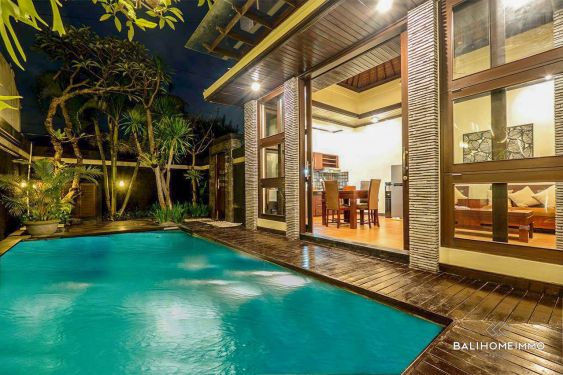 Image 2 from Villa 2 Kamar Tidur Dijual di Bali Kerobokan