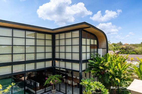Image 20 from Villa 3 Kamar Mewah dengan ruang hiburan Dijual di Bali Pererenan