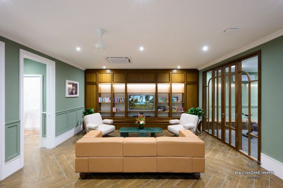 Image 17 from Townhouse Mewah 4 Kamar Tidur Bergaya Georgia untuk Disewakan Tahunan di Babakan Canggu Bali