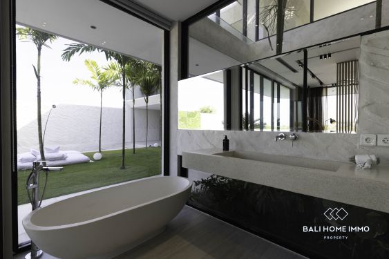 Image 17 from Luxueuse villa de 4 chambres avec vue sur l'océan à vendre et à louer au mois à Uluwatu