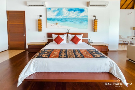 Image 11 from VILLA DE 4 CHAMBRES À FACE DE LA FALAISE AVEC VUE SUR L'OCÉAN À VENDRE À ULUWATU PADANG PADANG