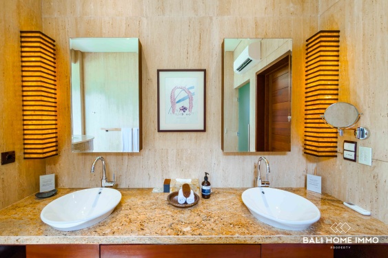 Image 18 from VILLA DE 4 CHAMBRES À FACE DE LA FALAISE AVEC VUE SUR L'OCÉAN À VENDRE À ULUWATU PADANG PADANG