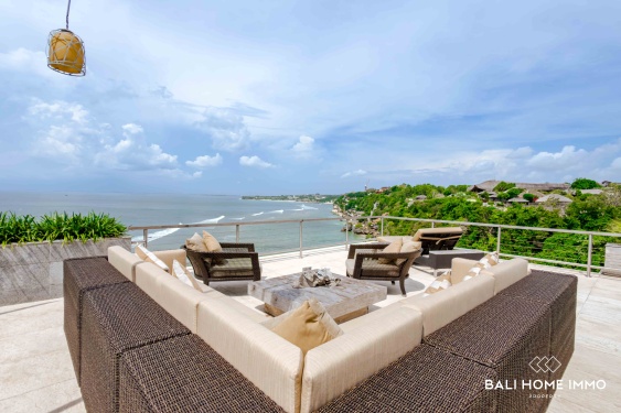Image 4 from VILLA DE 4 CHAMBRES À FACE DE LA FALAISE AVEC VUE SUR L'OCÉAN À VENDRE À ULUWATU PADANG PADANG
