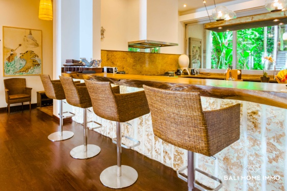 Image 10 from VILLA DE 4 CHAMBRES À FACE DE LA FALAISE AVEC VUE SUR L'OCÉAN À VENDRE À ULUWATU PADANG PADANG