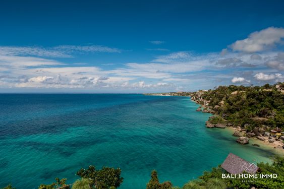 Image 2 from VILLA MEWAH 4 KAMAR DI TEPI TEBING DENGAN PEMANDANGAN LAUT DIJUAL HAK MILIK DI ULUWATU PADANG PADANG