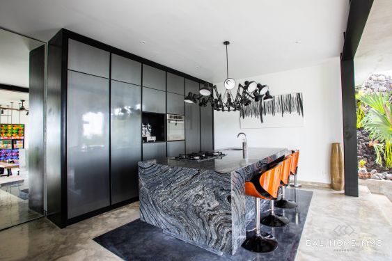 Image 12 from VILLA DE LUXE DE 4 CHAMBRES AVEC VUE SPECTACULAIRE À VENDRE EN PLEINE PROPRIÉTÉ À ULUWATU UNGASAN