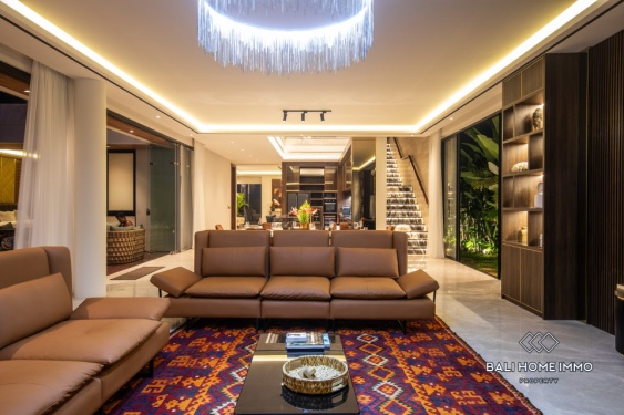 Image 6 from Luxueuse villa de 6 chambres avec vue imprenable à vendre et à louer à Ungasan