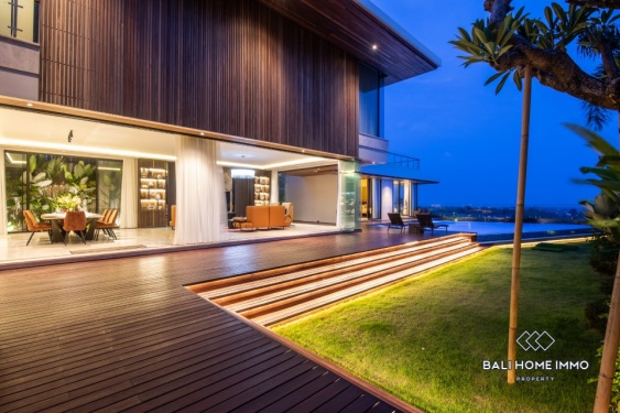 Image 19 from Luxueuse villa de 6 chambres avec vue imprenable à vendre et à louer à Ungasan