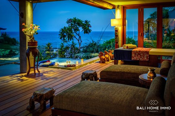 Image 17 from VILLA DE 7 CHAMBRES AVEC VUE SUR LA FALAISE ET L'OCÉAN À VENDRE À BALI PRÈS DE LA PLAGE DE PANDAWA