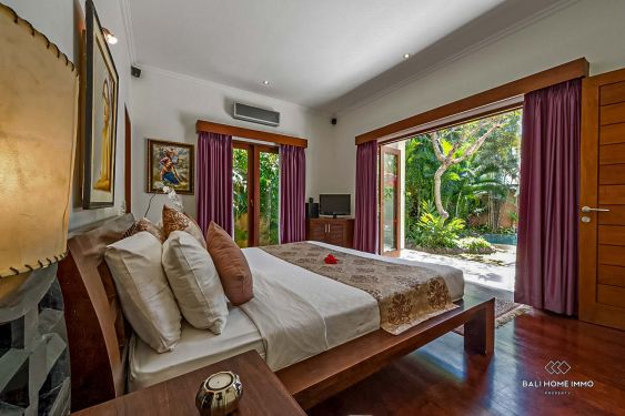 Image 11 from Villa Mewah 3 Kamar Dijual di Bali Seminyak