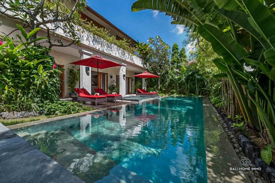 Image 20 from Villa Mewah 3 Kamar Dijual di Bali Seminyak