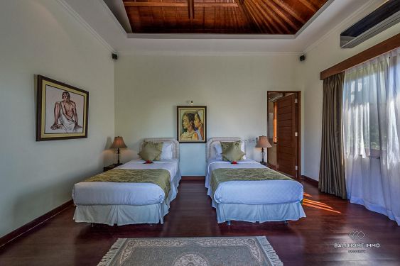 Image 14 from Villa Mewah 3 Kamar Dijual di Bali Seminyak