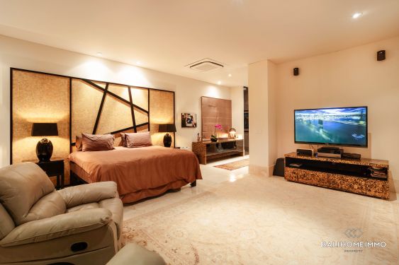 Image 19 from Villa mewah 3 kamar tidur di jantung Seminyak untuk dijual