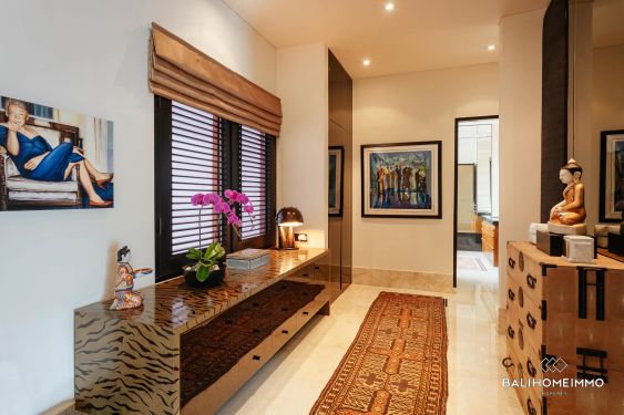 Image 17 from Villa mewah 3 kamar tidur di jantung Seminyak untuk dijual