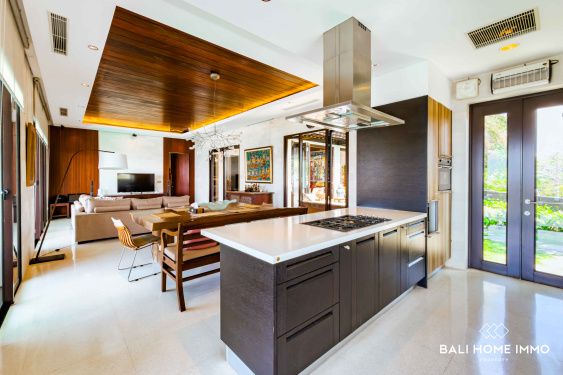 Image 14 from Villa de luxe de 3 chambres avec vue sur l'océan à vendre et à louer à Bali Pandawa