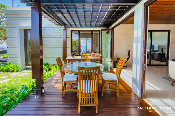 Image 11 from Villa de luxe de 3 chambres avec vue sur l'océan à vendre et à louer à Bali Pandawa