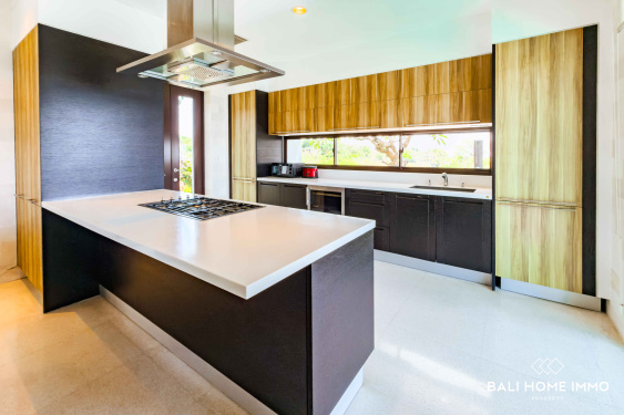 Image 15 from Villa de luxe de 3 chambres avec vue sur l'océan à vendre et à louer à Bali Pandawa