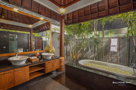 Image 13 from Villa de luxe de 3 chambres en location mensuelle à Bali Canggu Berawa