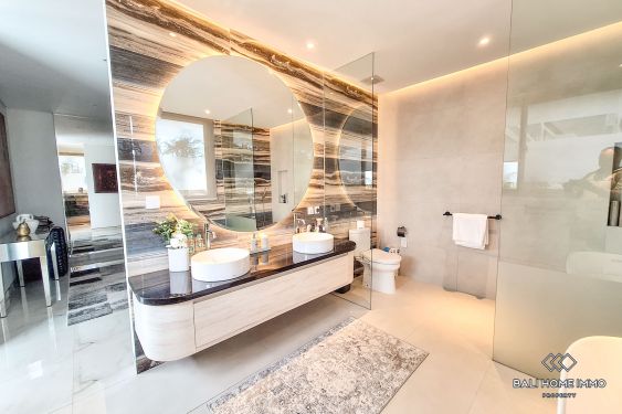 Image 20 from Villa familiale de 4 chambres avec vue sur l'océan à louer à distance de Lima Beach Bali