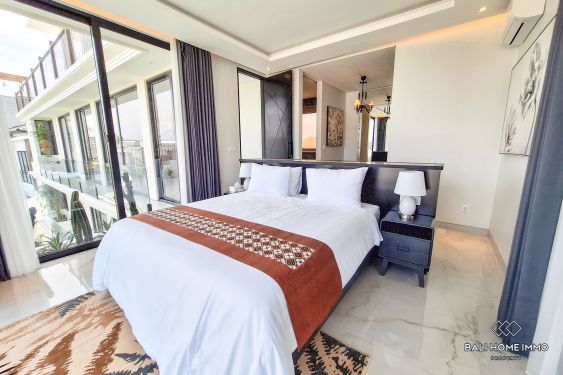 Image 18 from Villa familiale de 4 chambres avec vue sur l'océan à louer à distance de Lima Beach Bali