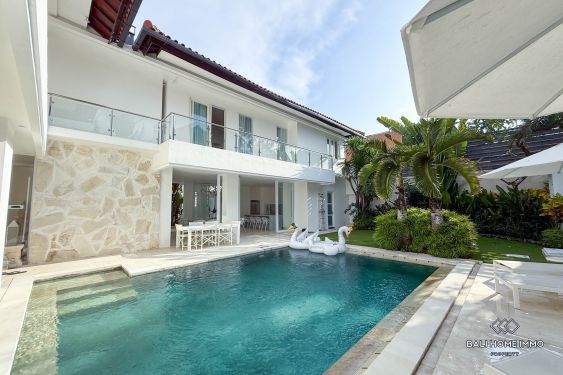 Image 1 from Spacious 4 Bedroom Villa with Garden for Sale Leasehold in Seminyak