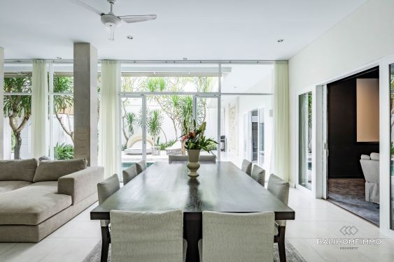 Image 3 from Villa de luxe de 4 chambres à louer au mois à Bali Seminyak