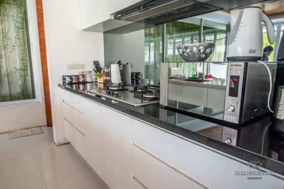 Image 6 from Villa de luxe de 4 chambres à louer au mois à Bali Seminyak