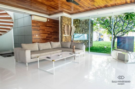 Image 7 from Villa de luxe de 4 chambres à louer au mois à Bali Seminyak