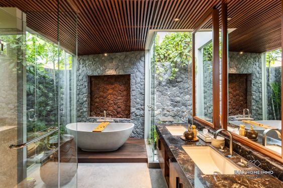 Image 18 from Villa de luxe de 4 chambres à vendre à Bali Canggu Kayu Tulang