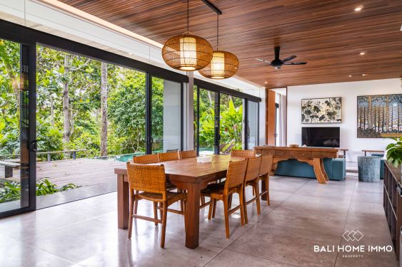 Image 12 from Villa de luxe de 4 chambres avec vue sur la jungle à vendre et à louer à Bali Tabanan Buwit